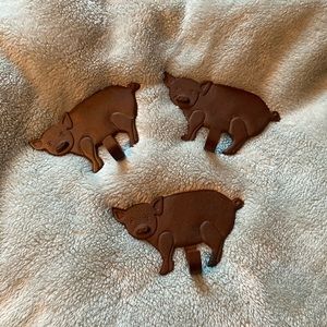 Cast iron Pig Hooks